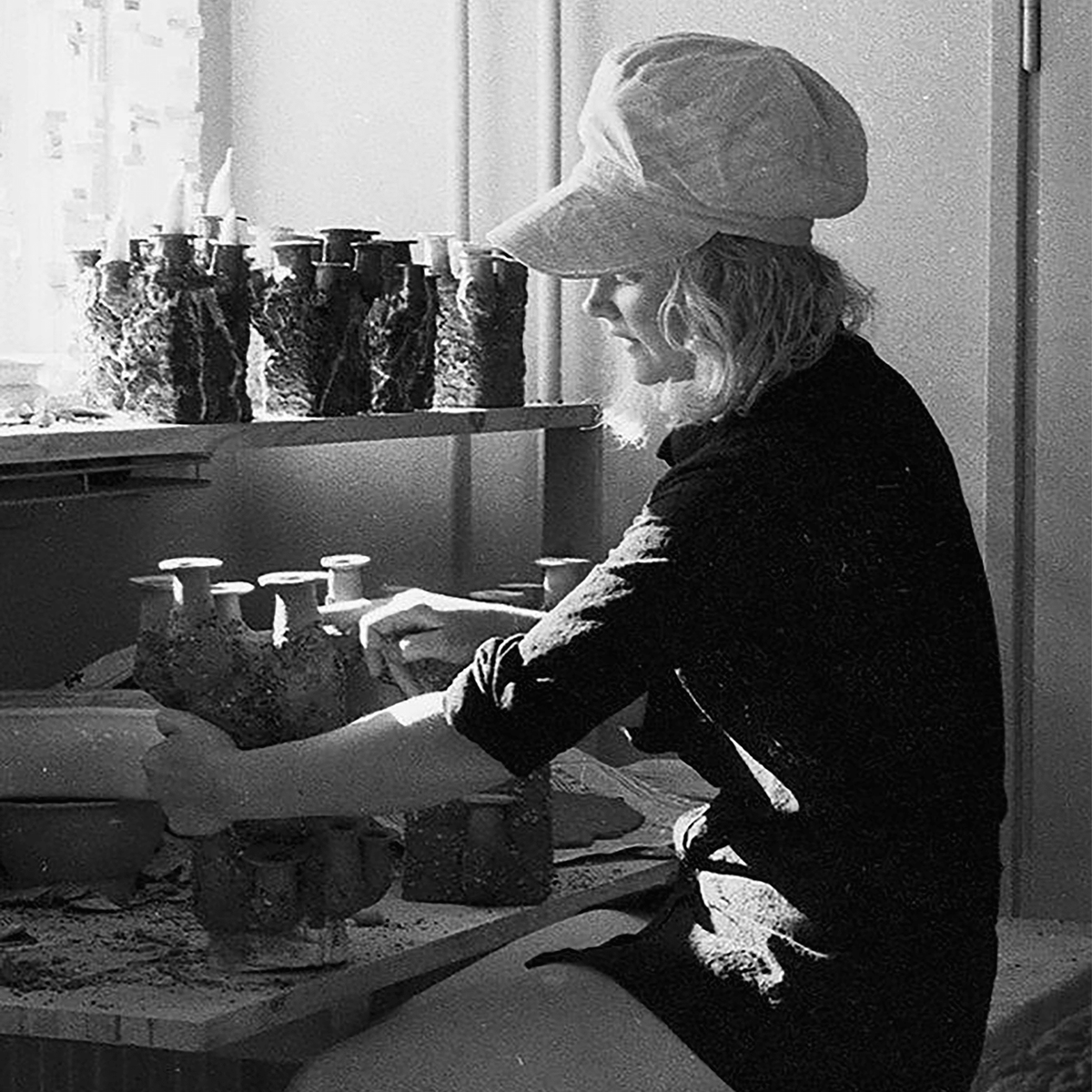 Kaamoskivi Art Kynttilänjalka Kuusihaarainen - PENTIK - Sisustus/Kynttilät/Kynttilänjalat