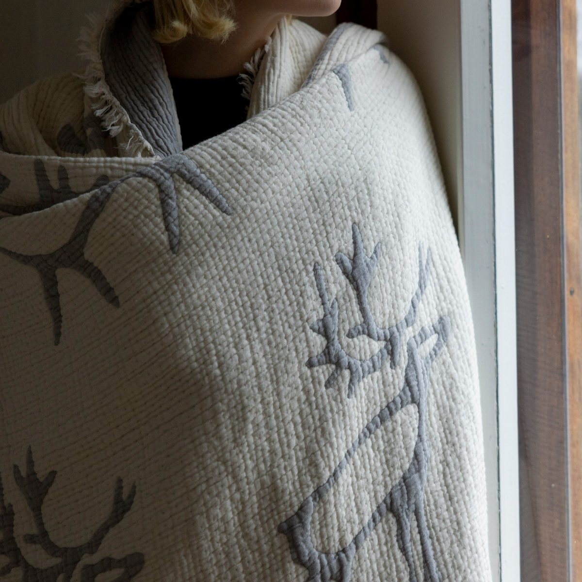 Saaga Bedspread Jaquard
