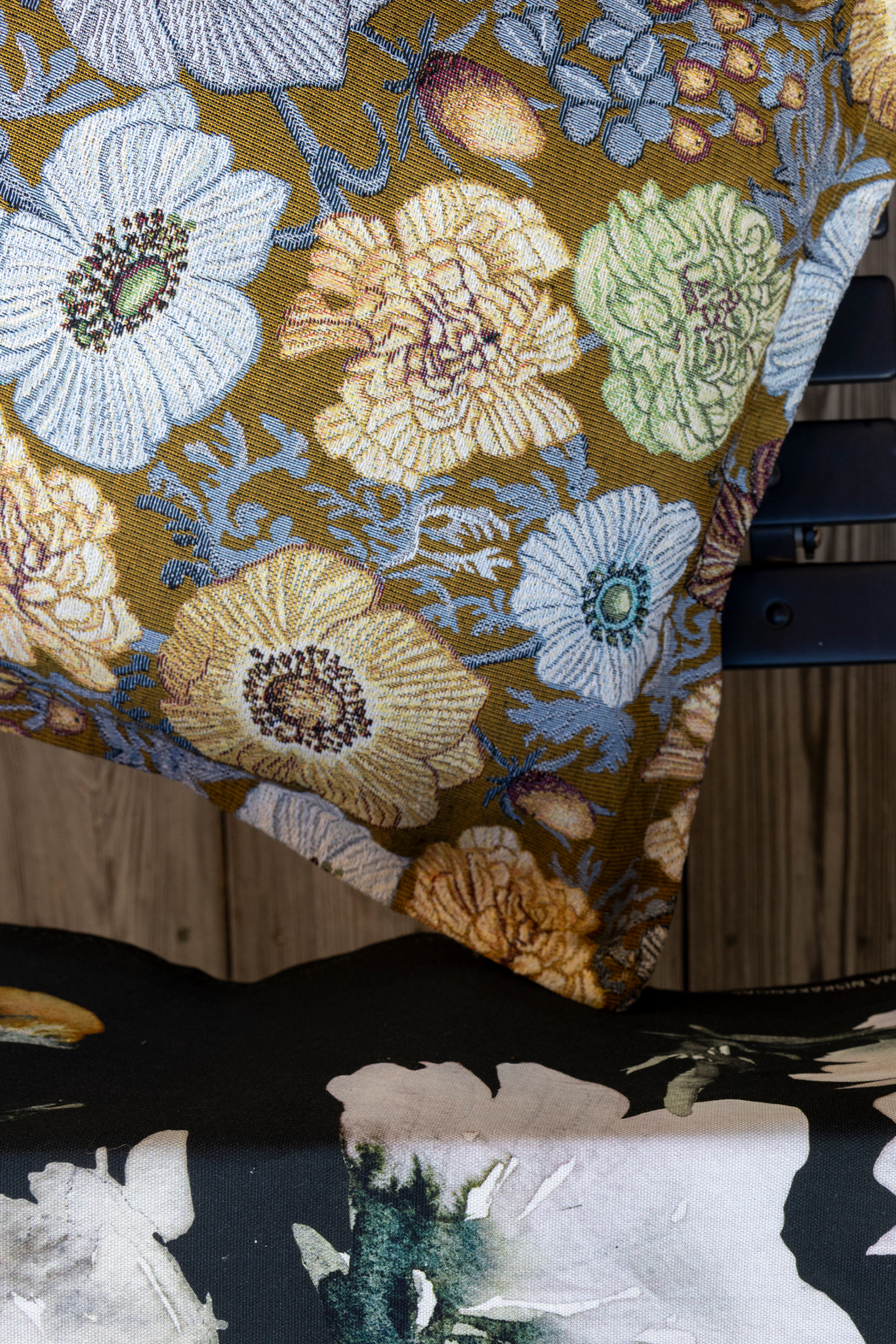 Leinikki Cushion Cover Tapestry Style