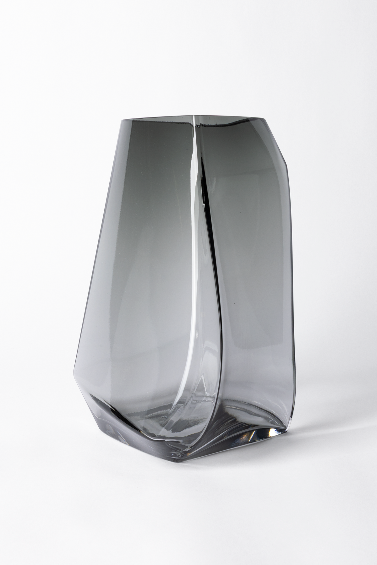 Lohkare Glass Vase