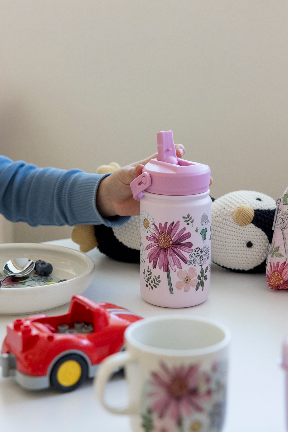 Kukkakeiju Water Bottle