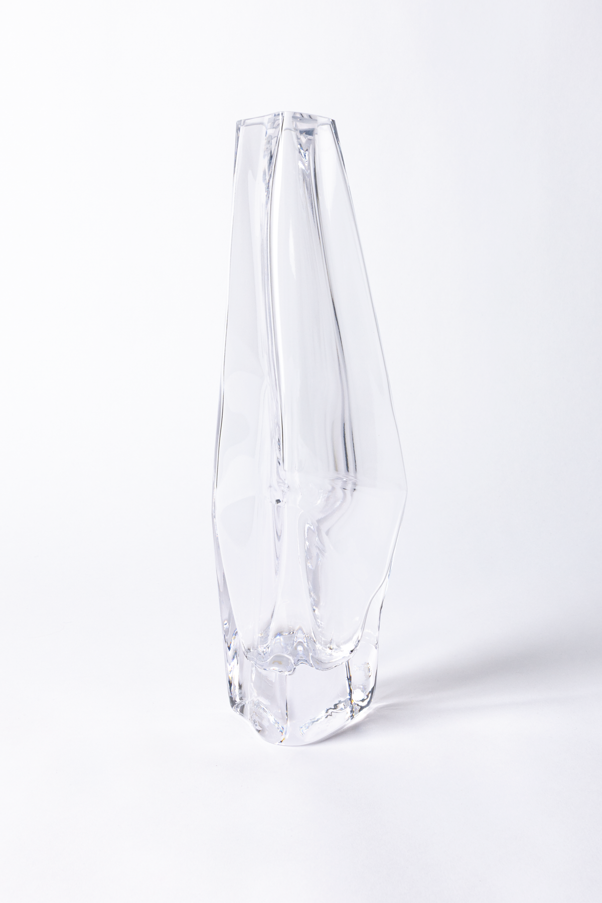 Lohkare Glass Vase